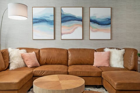 14-day & more stay at Safe, Pet Friendly Townhome