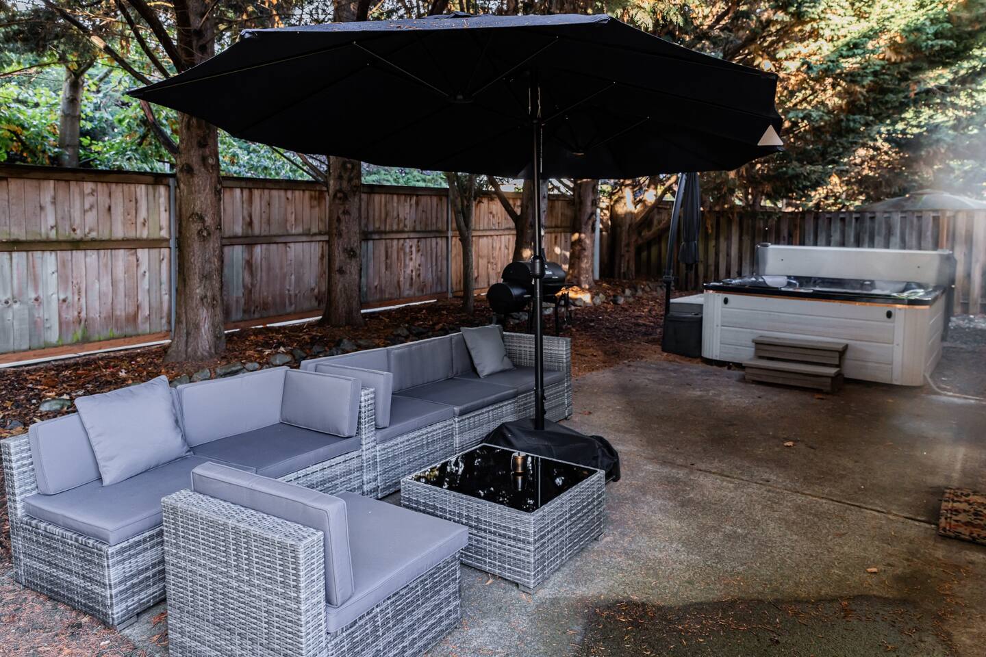 Family-Friendly Home with Hot Tub and BBQ