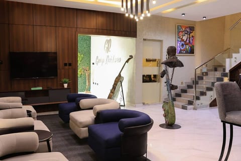George Residence - Ikoyi Room | 24/7 Electricity