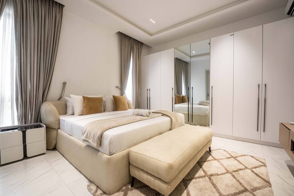George Residence - Elegant Lekki 2 BR | Free Wi-Fi