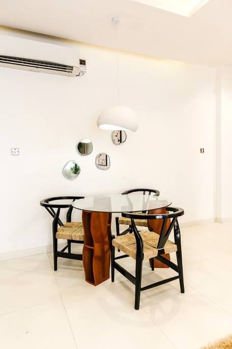 George Residence - Elegant Lekki 2 BR | Free Wi-Fi