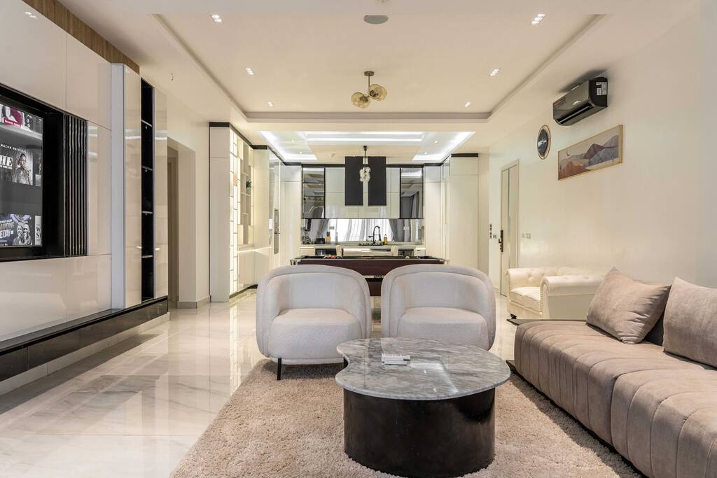 George Residence - Elegant Lekki 2 BR | Free Wi-Fi