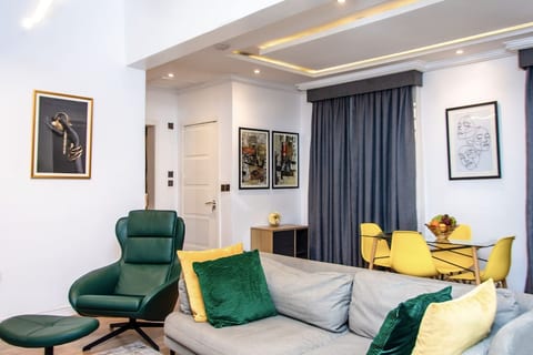 George Residence – Modern 1BR in Lekki | Fast WiFi