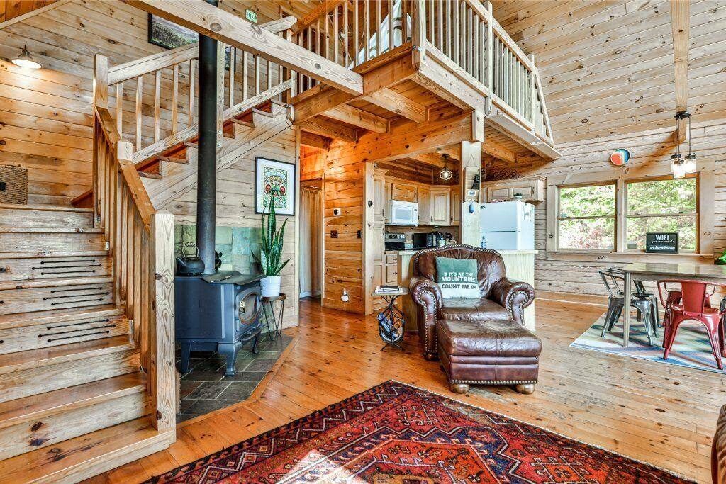 secluded-a-frame-or-hot-tub-or-views-or-3-mi-to-town!/