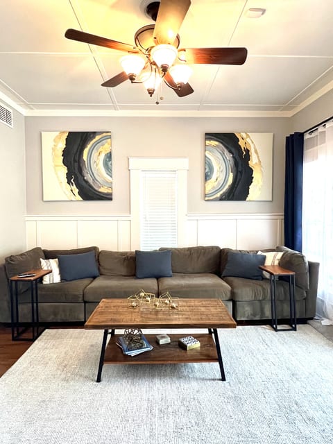 The Emerald *Steps from Historic Downtown McKinney