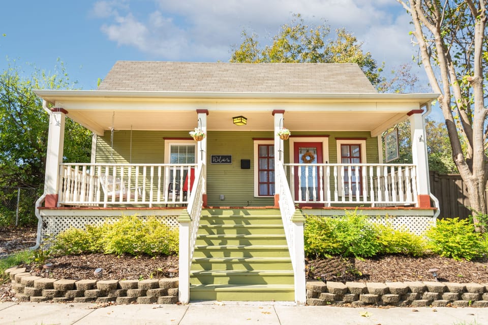 The Emerald *Steps from Historic Downtown McKinney - McKinney