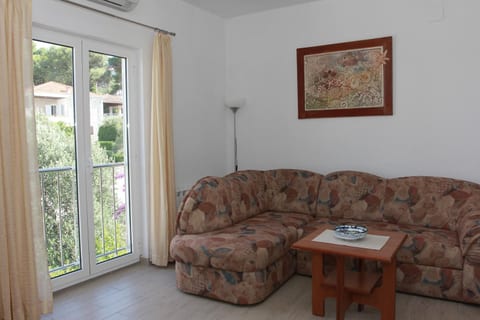 Apartment Vinko - Unit 371463-13