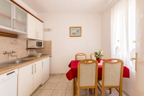 Apartments Matea - Unit 371465-13