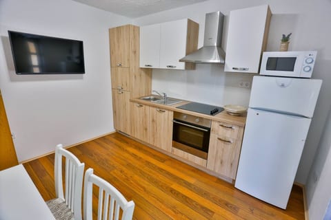 Apartment Lenka Mato - Unit 371474-13