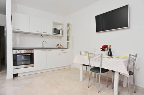 Apartment Lenka Mato - Unit 371475-13