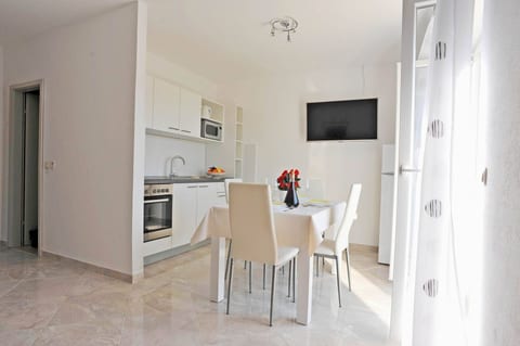 Apartment Lenka Mato - Unit 371476-13