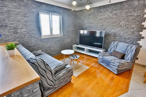 Apartment Lenka Mato - Unit 374030-13