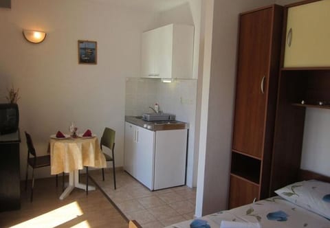 Apartments and Room Dar - Unit 371528-13