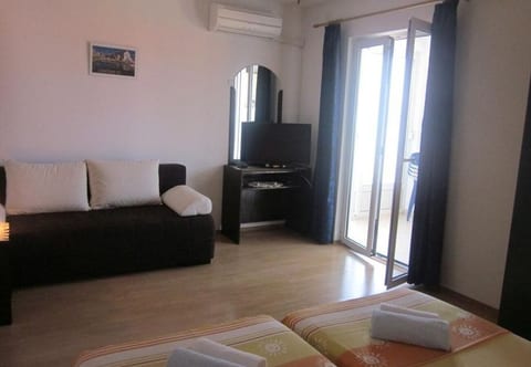 Apartments and Room Dar - Unit 371529-13