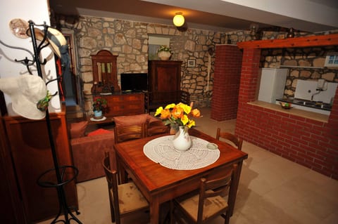 Apartments Piv - Unit 371543-13