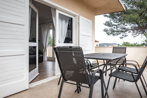 Apartment Martina - Unit 371577-13