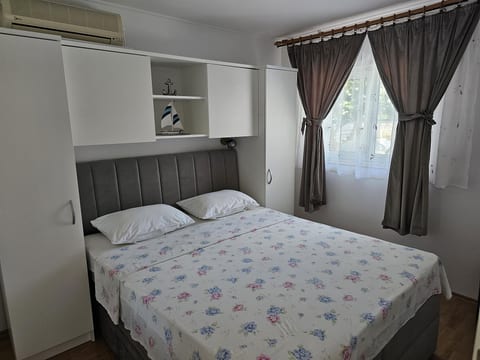 Apartment Den - Unit 371579-13