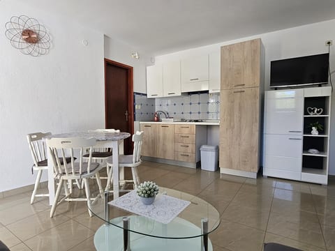 Apartment Den - Unit 371579-13