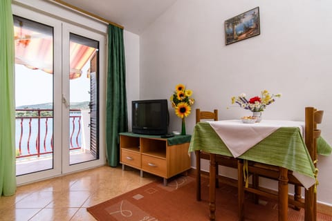 Apartment VV - Unit 371592-13