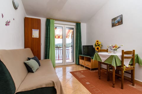 Apartment VV - Unit 371592-13