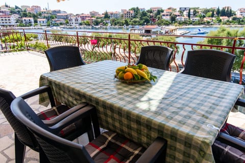 Apartment VV - Unit 373875-13