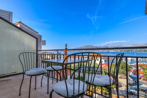 Apartment Mara - Unit 371596-13