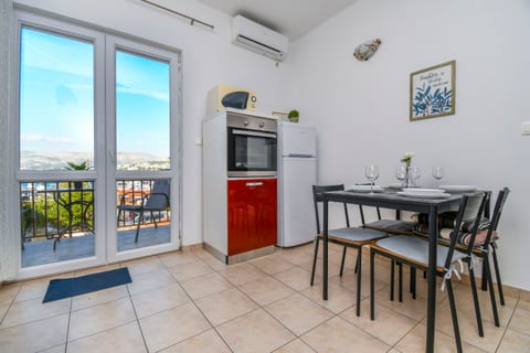 Apartment Mara - Unit 374350-13