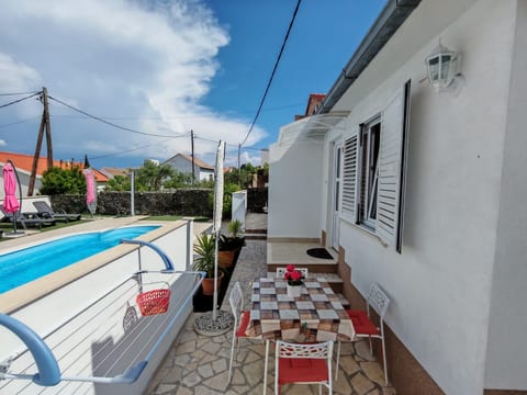 Apartment Mihovilovic - Unit 371623-13