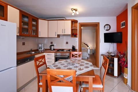 Apartment Mihovilovic - Unit 374015-13