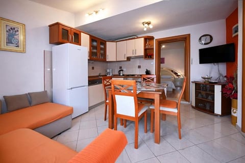 Apartment Mihovilovic - Unit 374015-13