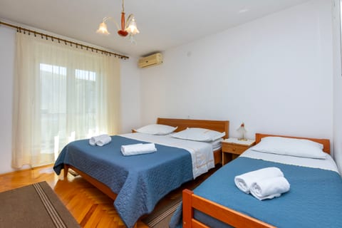Apartments Zdravko - Unit 371627-13