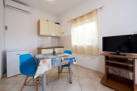 Apartment Mare - Unit 371644-13