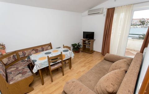 Apartment Mare - Unit 371647-13