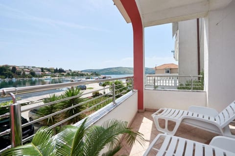 Apartment Mare - Unit 372073-13