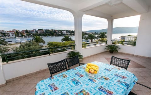 Apartment Mare - Unit 372073-13