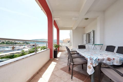 Apartment Mare - Unit 372073-13
