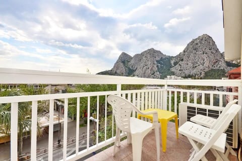 Apartment Toma - Unit 371652-13