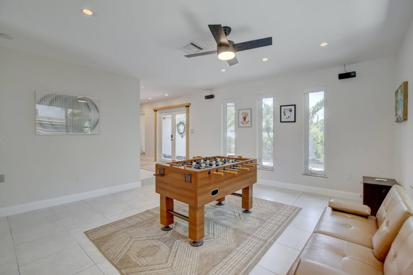 holly's-hacienda-w-heated-pool-+-patio-area/