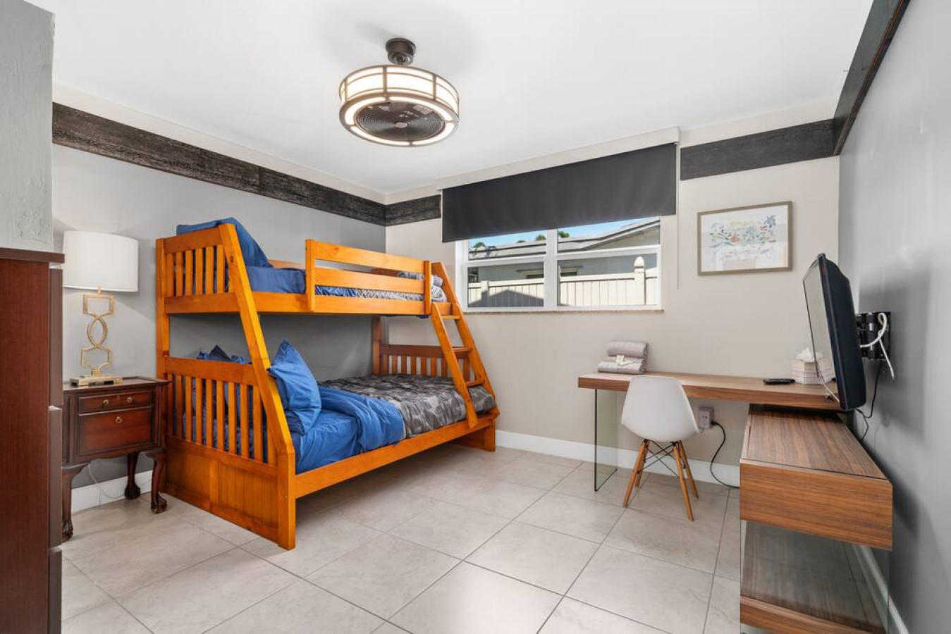 holly's-hacienda-w-heated-pool-+-patio-area/