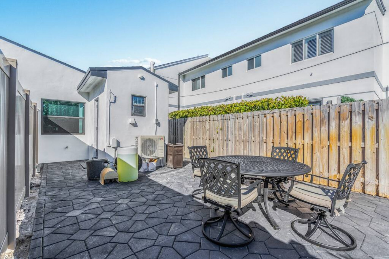 FTL Modern 1 Bed-1 Bath w/ Yard - Fort Lauderdale