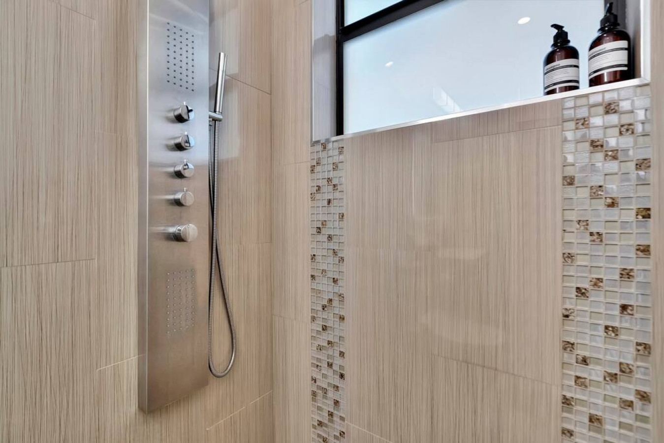 Lynora's Luxe Estate - Modern Design & Heated Pool - Fort Lauderdale