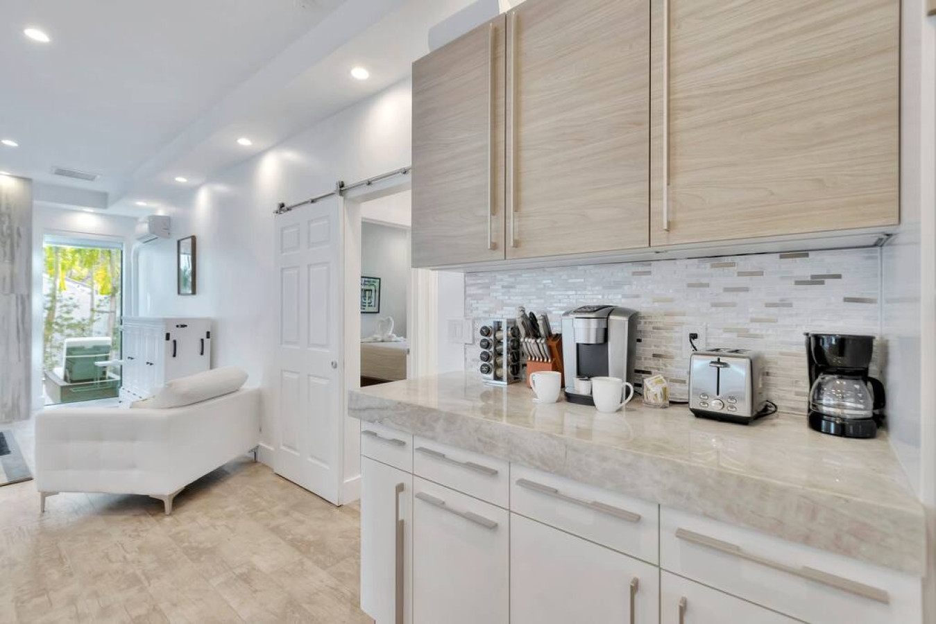 Lynora's Luxe Estate - Modern Design & Heated Pool - Fort Lauderdale