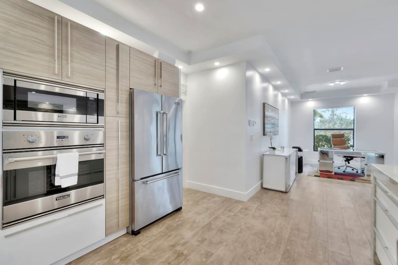 Lynora's Luxe Estate - Modern Design & Heated Pool - Fort Lauderdale