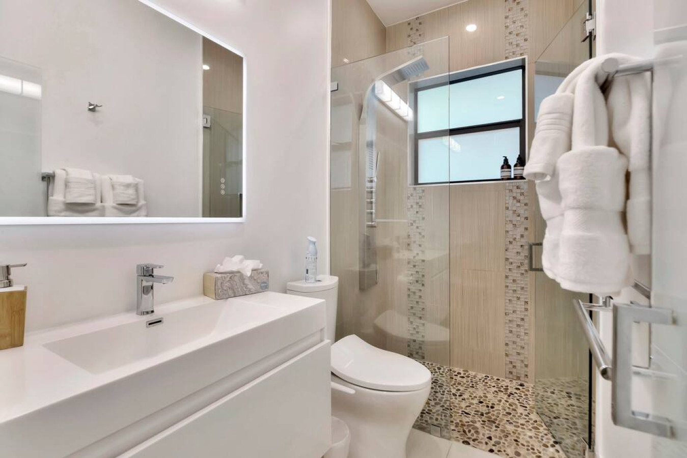 Lynora's Luxe Estate - Modern Design & Heated Pool - Fort Lauderdale