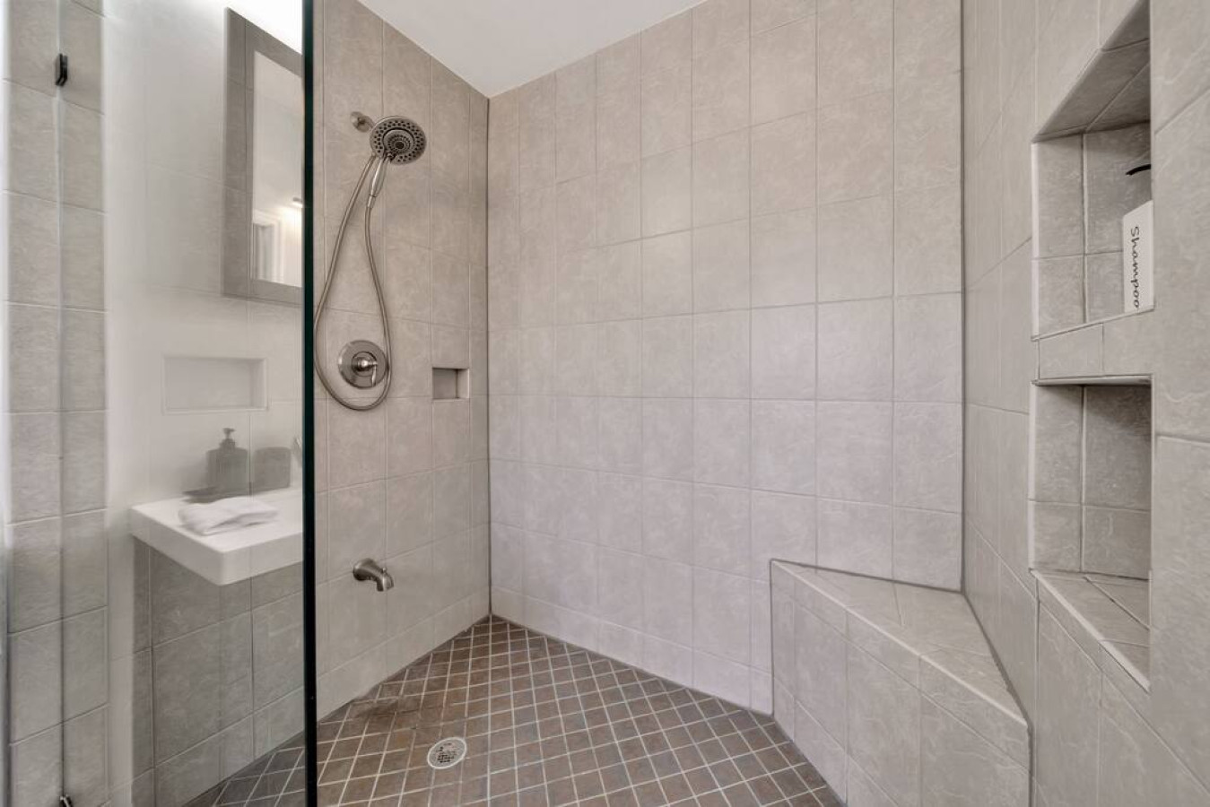 The Brophy House - 3br/2ba + New Pool & Garage (30 DAY MINIMUM RENTAL) - Plantation