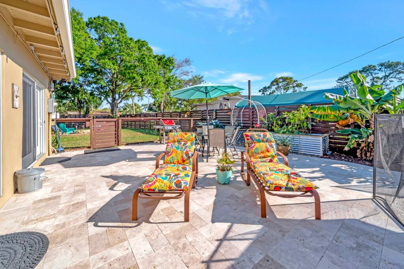 The Brophy House - 3br/2ba + New Pool & Garage (30 DAY MINIMUM RENTAL) - Plantation