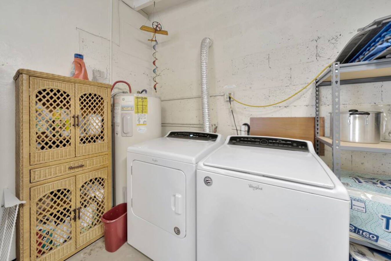 The Brophy House - 3br/2ba + New Pool & Garage (30 DAY MINIMUM RENTAL) - Plantation