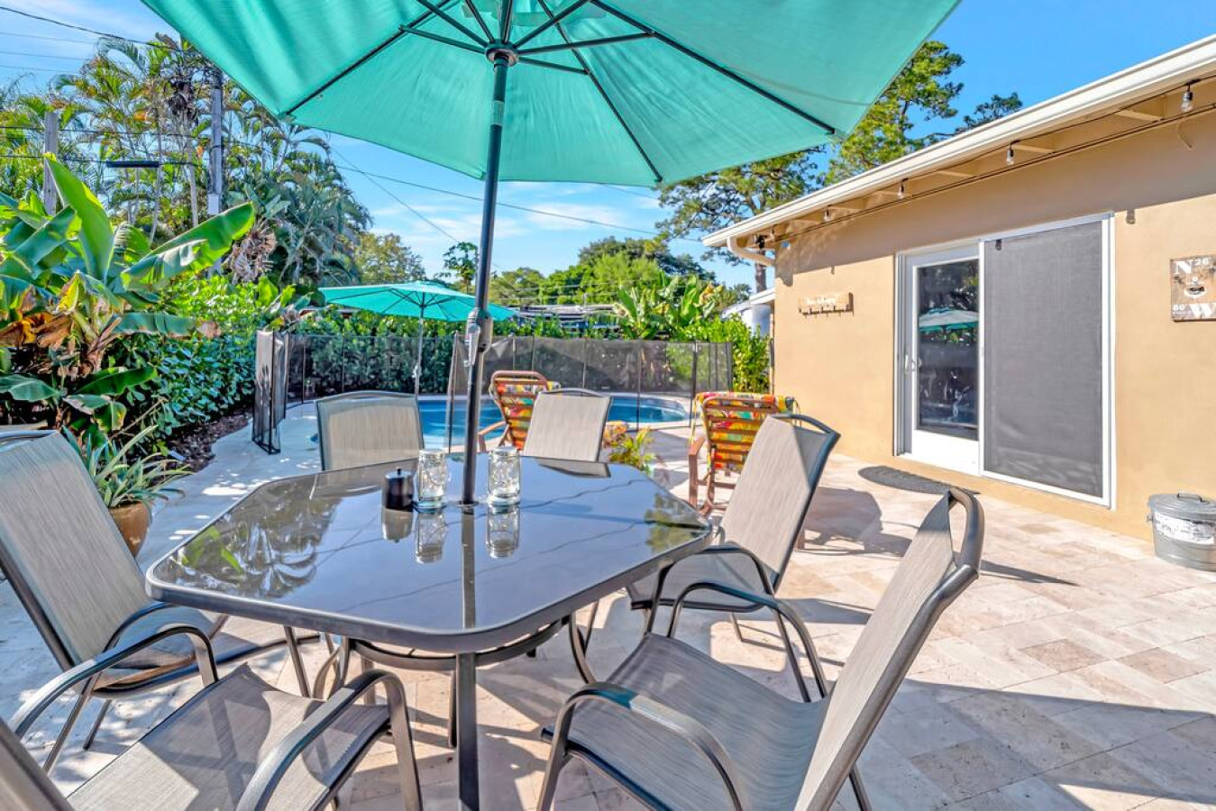 The Brophy House - 3br/2ba + New Pool & Garage (30 DAY MINIMUM RENTAL) - Plantation