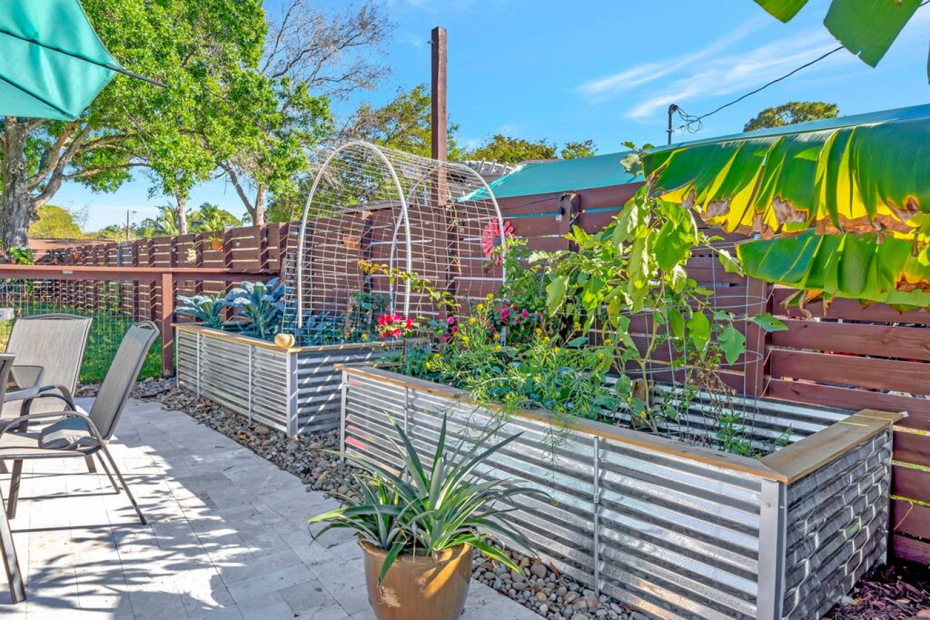 The Brophy House - 3br/2ba + New Pool & Garage (30 DAY MINIMUM RENTAL) - Plantation