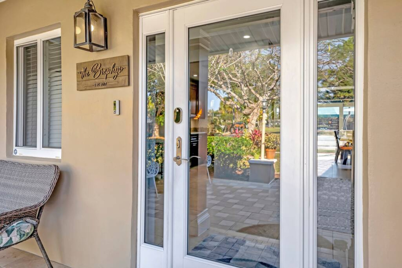 The Brophy House - 3br/2ba + New Pool & Garage (30 DAY MINIMUM RENTAL) - Plantation